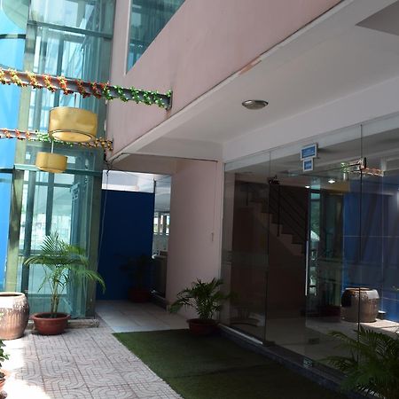 Mekong Hotel & Restaurant Хошимин Екстериор снимка