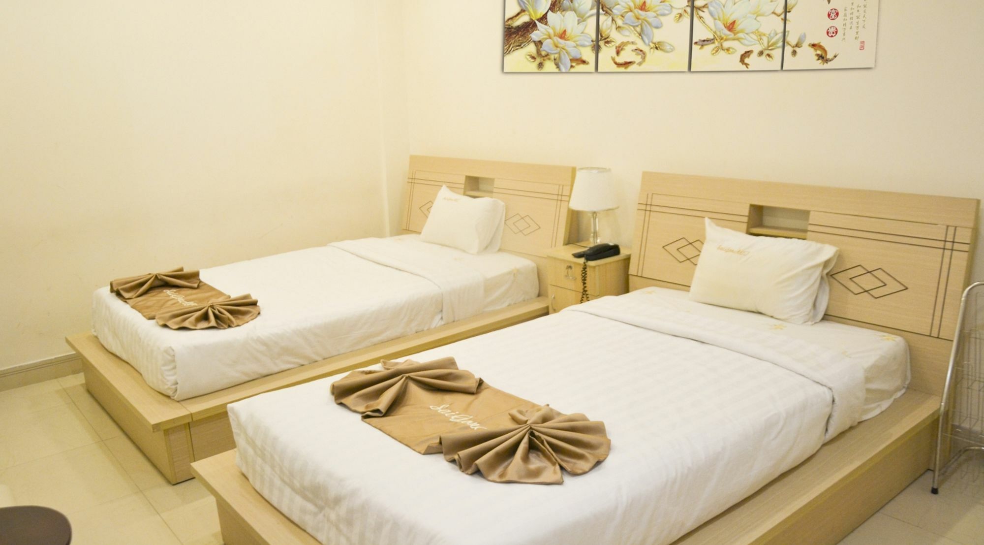 Mekong Hotel & Restaurant Хошимин Екстериор снимка