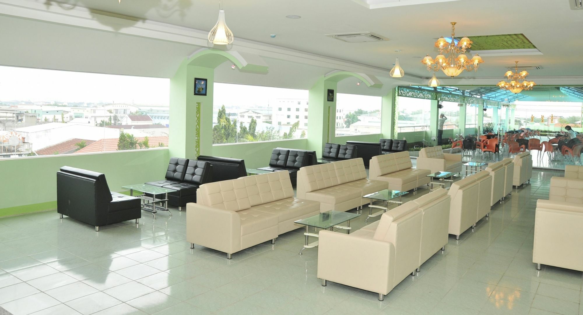 Mekong Hotel & Restaurant Хошимин Екстериор снимка